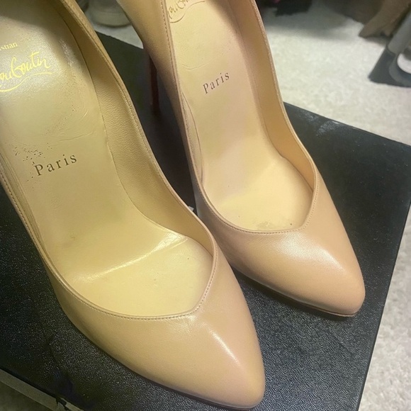 Christian Louboutin nude almond toe 100mm size 39 - Picture 3 of 6